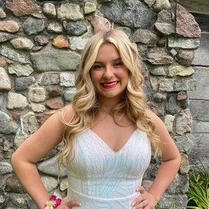 Meet your Posher, Bailey